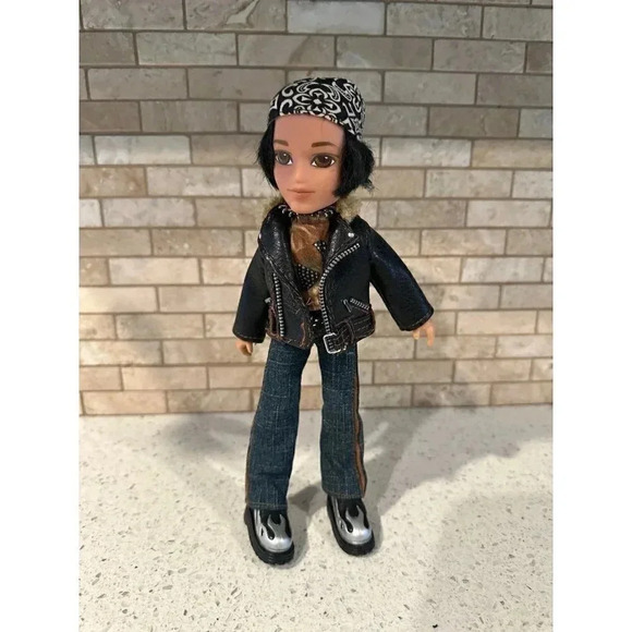 Bratz Boyz Motorcycle Style Cade Doll 2003 MGA Male Biker Jacket Clothes Jewelry - Picture 1 of 4
